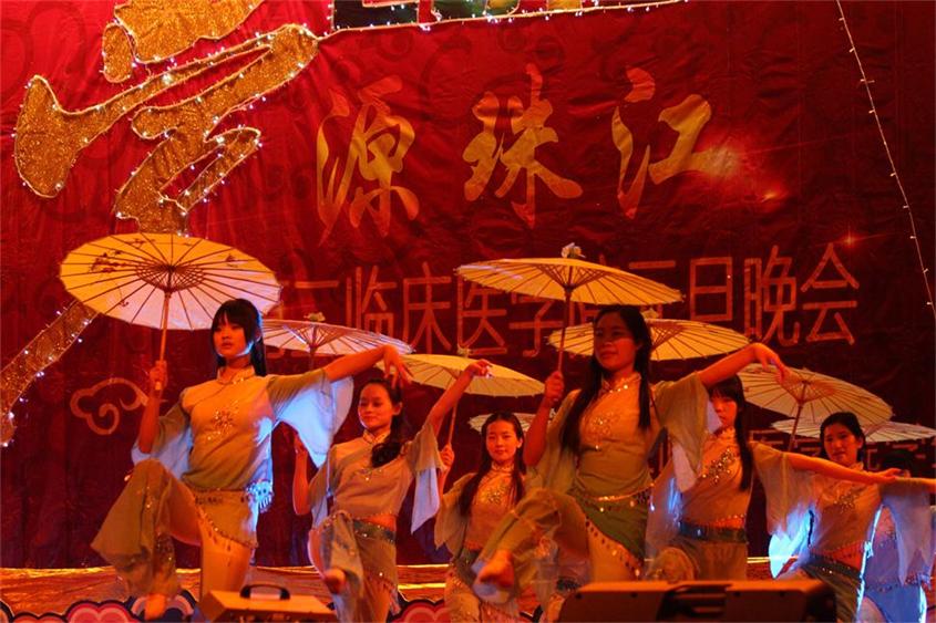 民舞丽人行韵.JPG