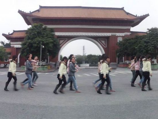 校园环跑.jpg